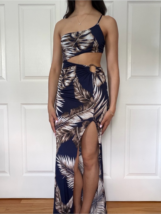 Windsor Dresses & Skirts - Tropical Cutout Maxi Dress with Ring Detail 🌺